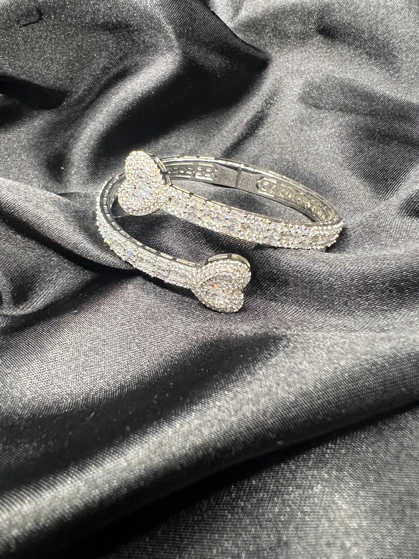 Double hearted bracelet